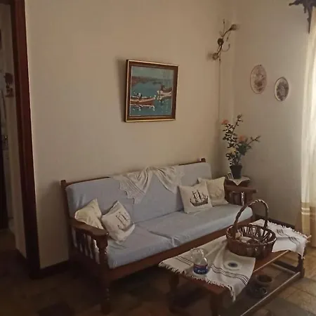 παραδοσιακό διαμέρισμα στην πόλη της καρύστου *