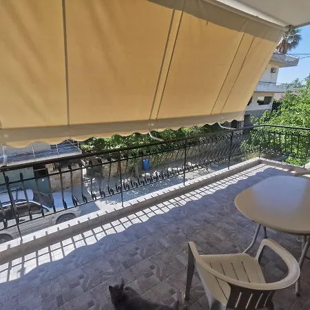 Apartament παραδοσιακό διαμέρισμα στην πόλη της καρύστου Karystos (Evia)
