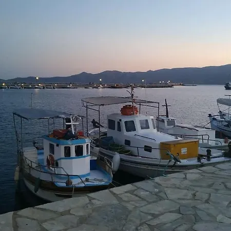 παραδοσιακό διαμέρισμα στην πόλη της καρύστου Apartament Karystos (Evia)