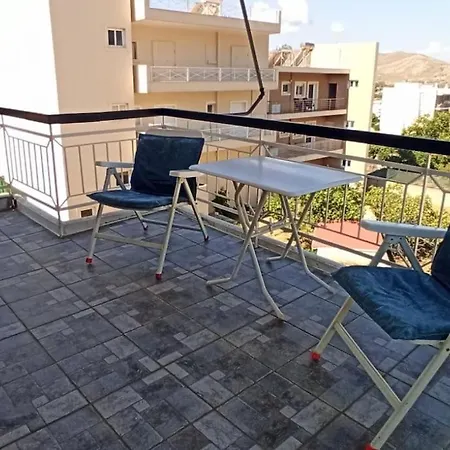 παραδοσιακό διαμέρισμα στην πόλη της καρύστου Karystos (Evia)